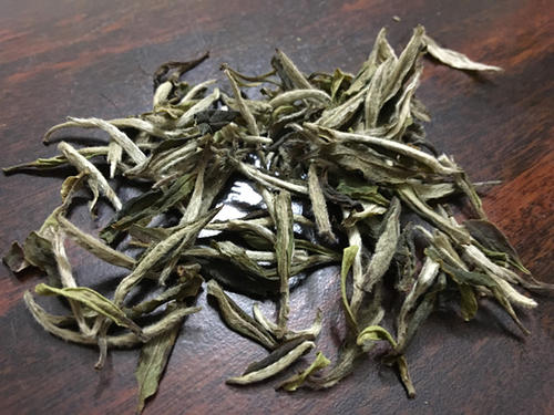  白牡丹茶的市场价格多少钱 制作白牡丹的原材料