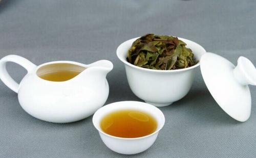  岩茶水仙花多少钱一斤 喝水仙茶有什么好处